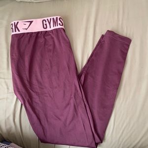 Seamless gym shark leggings